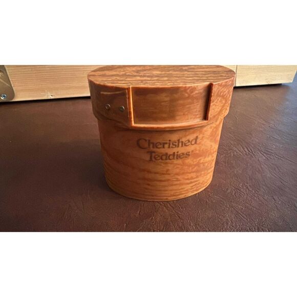 Large Wood Look Display Riser Priscilla Hillman Enesco Cherished Teddies 1995 - Picture 2 of 5